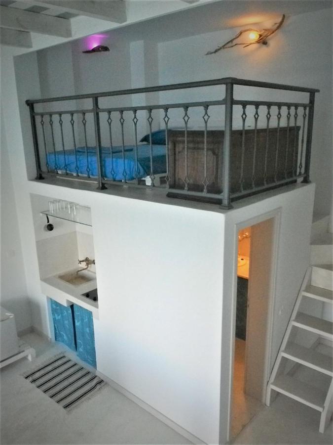 Leros Wonder House Apartment เอเจียมารินา ภายนอก รูปภาพ